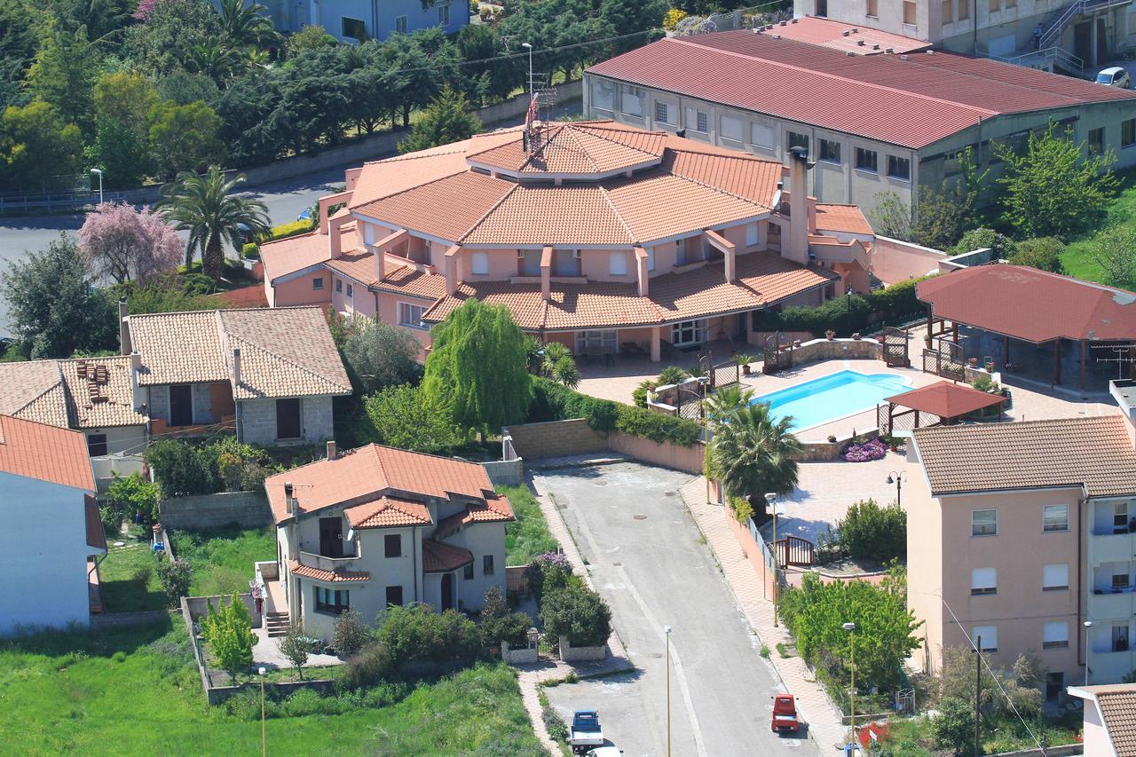 Hotel Il Cavallino Rosso Thiesi Exterior foto